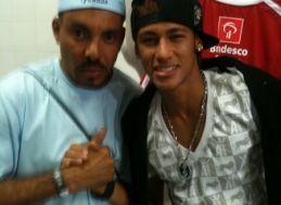 Dexter-e-Neymar